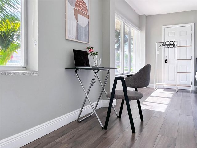 3390 SW 21st St, Fort Lauderdale, FL 33312