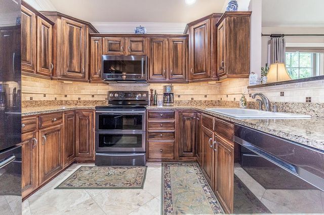 4731 WESTBROOK COURT, Appleton, WI 54913