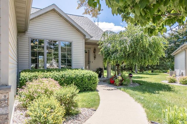 4731 WESTBROOK COURT, Appleton, WI 54913