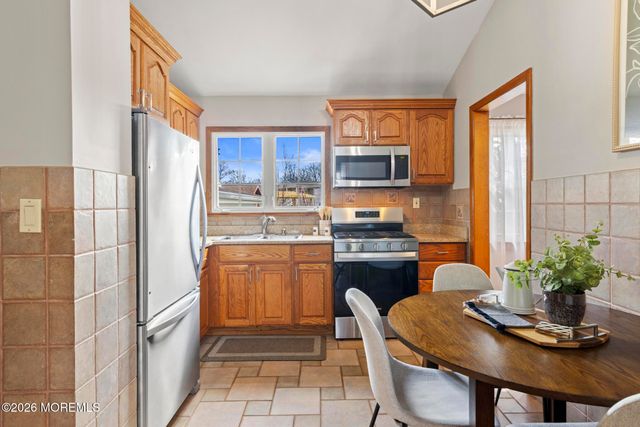35 Calt Drive, Hazlet, NJ 07730