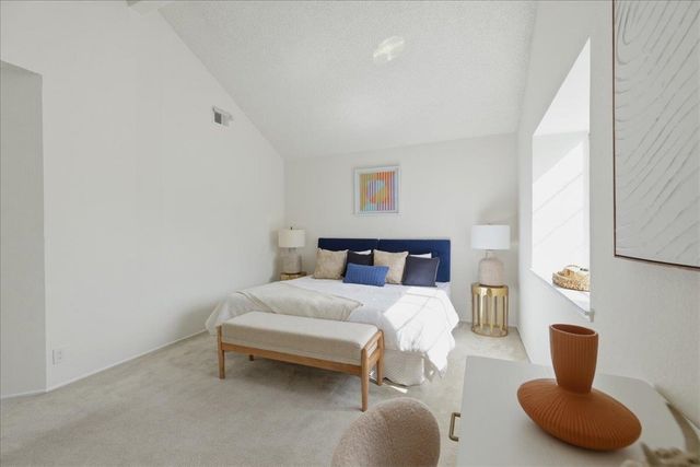 542 542 White Fir Dr, San Leandro, CA 94577