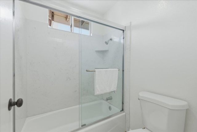 542 542 White Fir Dr, San Leandro, CA 94577