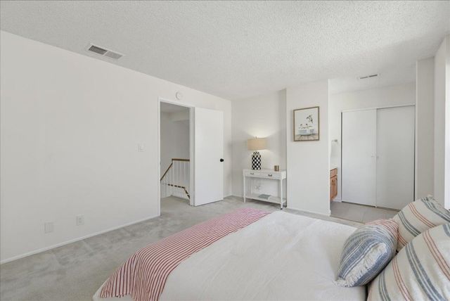 542 542 White Fir Dr, San Leandro, CA 94577