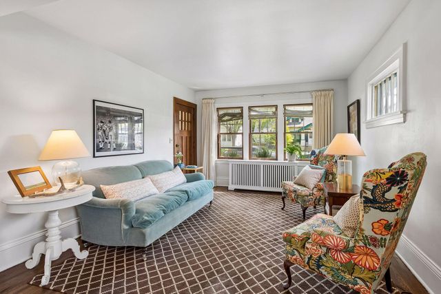 4936 Xerxes Avenue S, Minneapolis, MN 55410