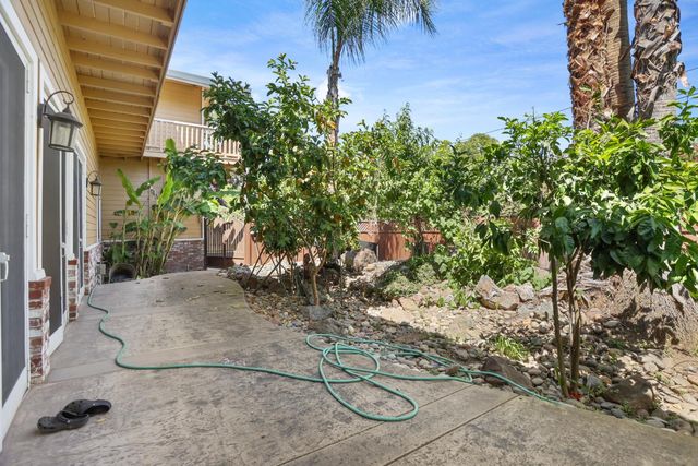 9935 Hazel Rd, Stockton, CA 95212