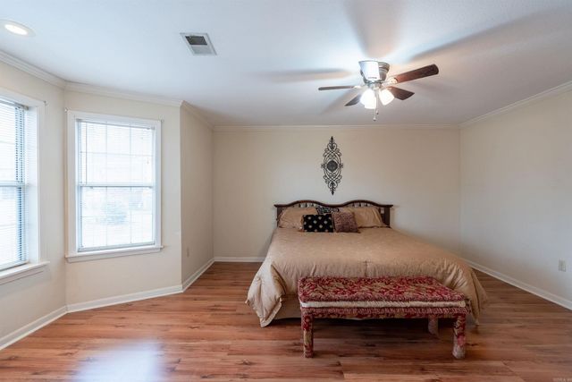 102 Live Oak, Searcy, AR 72143