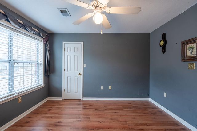 102 Live Oak, Searcy, AR 72143