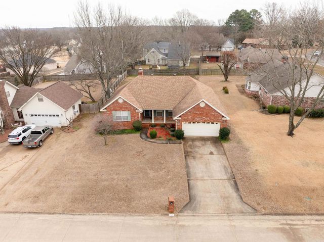 102 Live Oak, Searcy, AR 72143