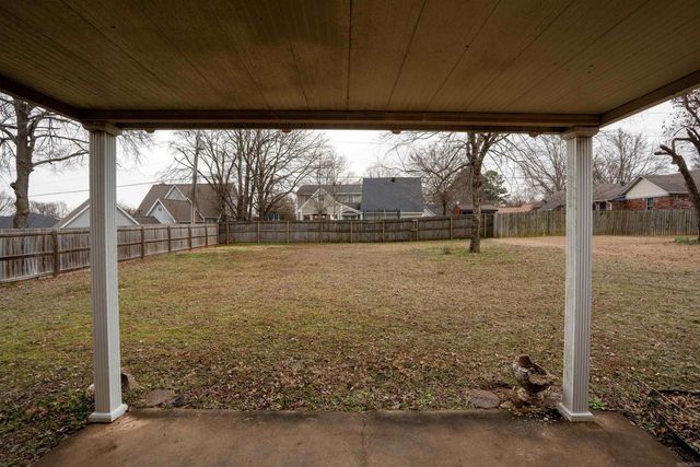 102 Live Oak, Searcy, AR 72143