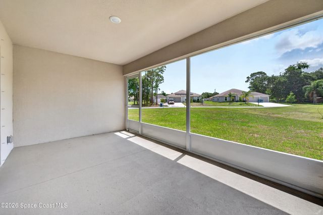 694 Airoso Road SE, Palm Bay, FL 32909