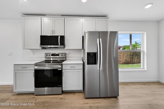 694 Airoso Road SE, Palm Bay, FL 32909