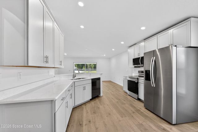 694 Airoso Road SE, Palm Bay, FL 32909