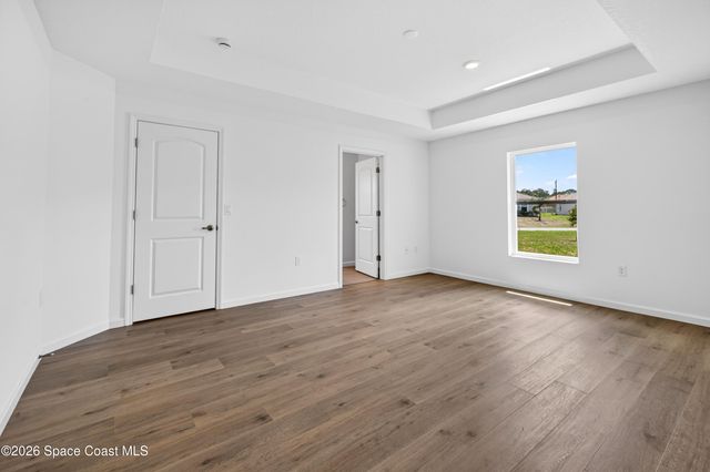 694 Airoso Road SE, Palm Bay, FL 32909