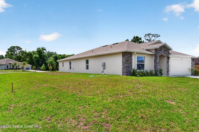 694 Airoso Road SE, Palm Bay, FL 32909