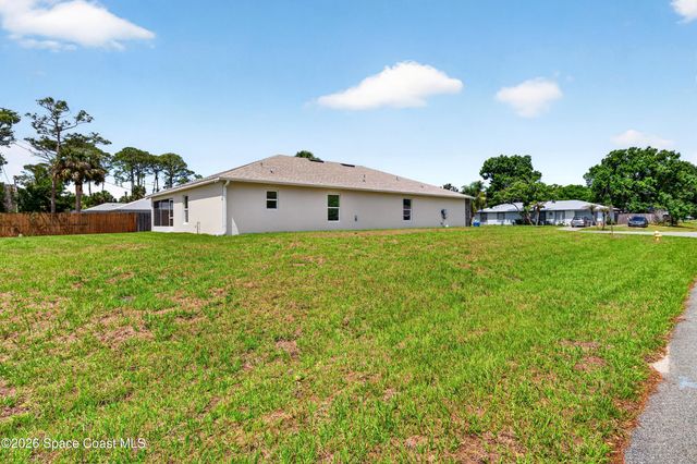 694 Airoso Road SE, Palm Bay, FL 32909