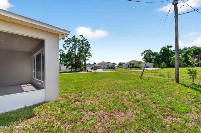 694 Airoso Road SE, Palm Bay, FL 32909