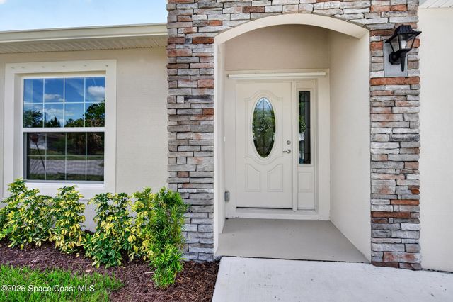 694 Airoso Road SE, Palm Bay, FL 32909