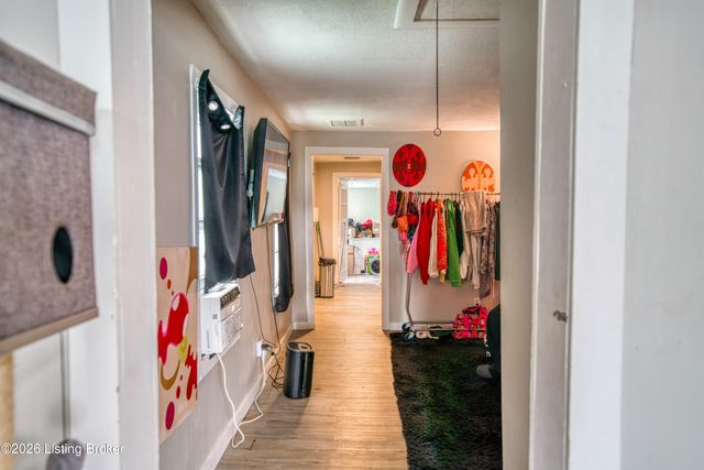 1472 S 9th St, Louisville, KY 40208