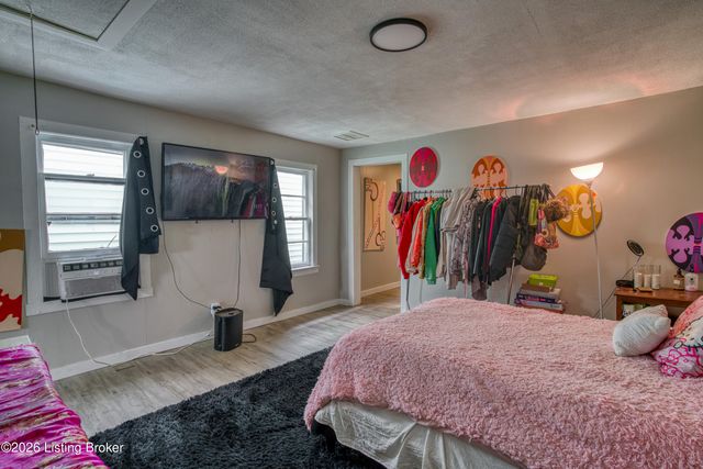 1472 S 9th St, Louisville, KY 40208