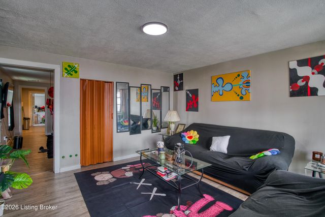 1472 S 9th St, Louisville, KY 40208