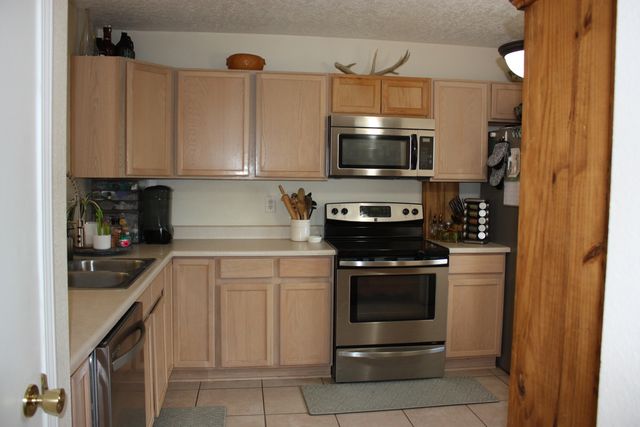 473 Cimarron Meadows Court NE, Rio Rancho, NM 87144