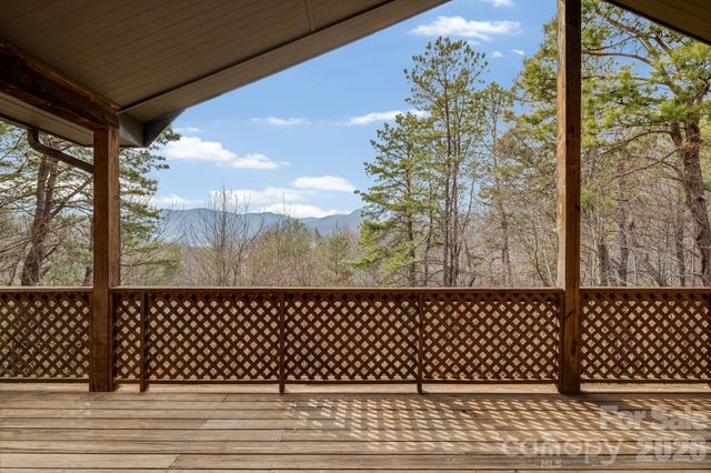 1330 Maple Springs Drive, Waynesville, NC 28785