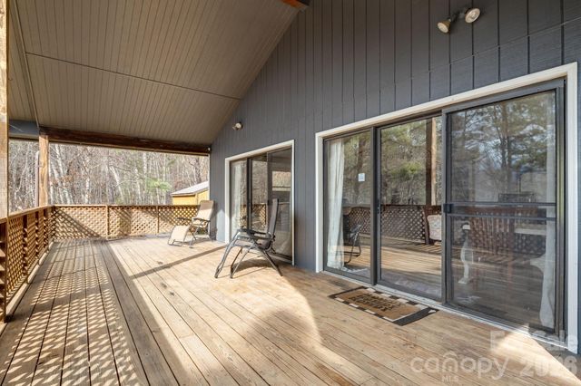 1330 Maple Springs Drive, Waynesville, NC 28785