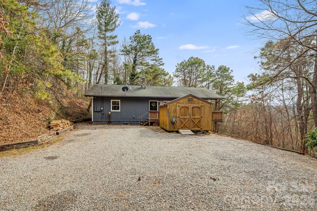 1330 Maple Springs Drive, Waynesville, NC 28785