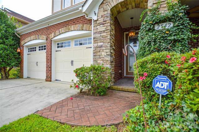 2542 Mountain Laurel Avenue NW, Concord, NC 28027