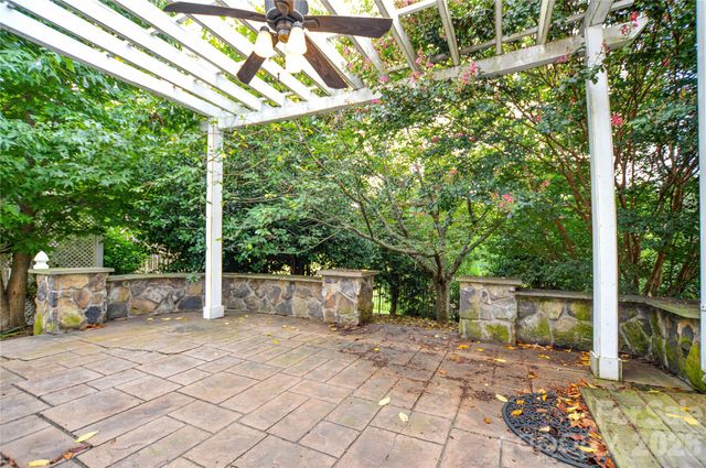 2542 Mountain Laurel Avenue NW, Concord, NC 28027