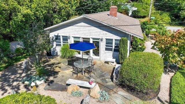 7 Cynthia Street, Dartmouth, MA 02748