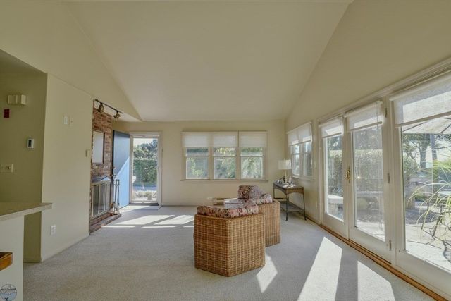 7 Cynthia Street, Dartmouth, MA 02748