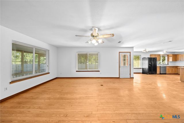 4996 E FM 436, Temple, TX 76501