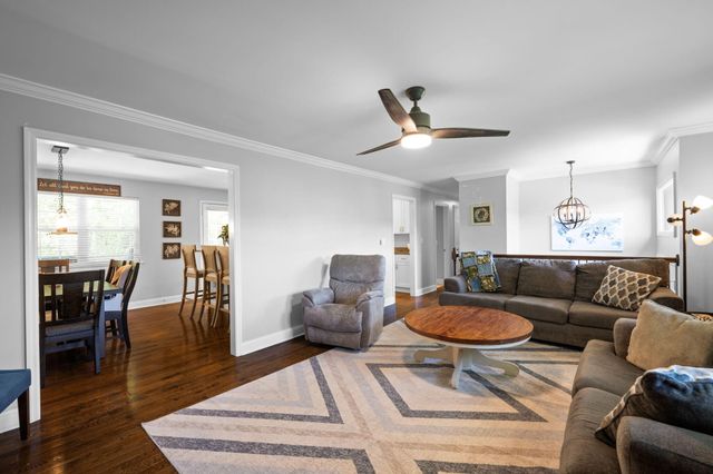 2405 Hickory Ridge Drive, Chattanooga, TN 37421