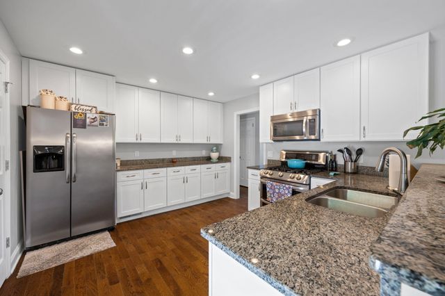 2405 Hickory Ridge Drive, Chattanooga, TN 37421