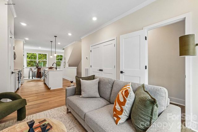 5116 S Tryon Street, Charlotte, NC 28217