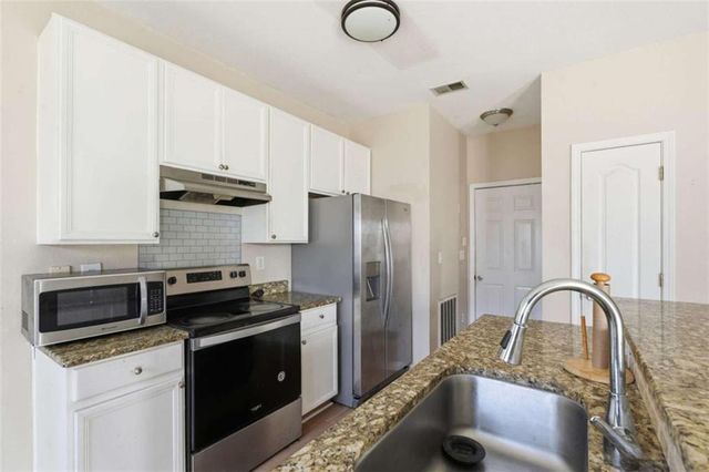 5100 Windsor Forrest Lane, College Park, GA 30349