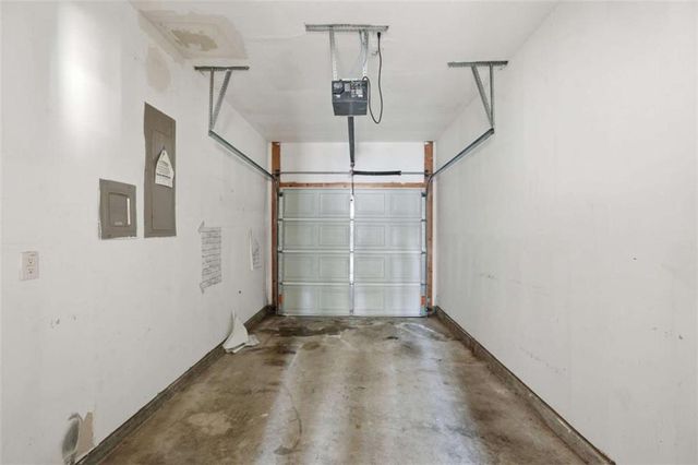 5100 Windsor Forrest Lane, College Park, GA 30349