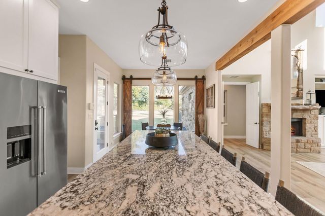 309 Hacienda PL, Dripping Springs, TX 78620