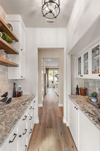 309 Hacienda PL, Dripping Springs, TX 78620