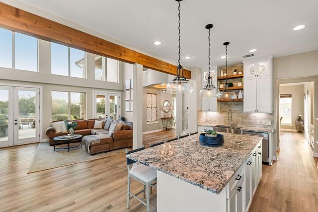 309 Hacienda PL, Dripping Springs, TX 78620