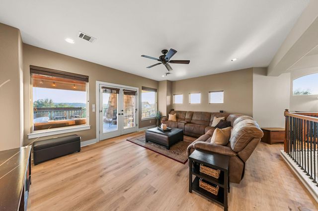 309 Hacienda PL, Dripping Springs, TX 78620