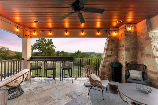 309 Hacienda PL, Dripping Springs, TX 78620