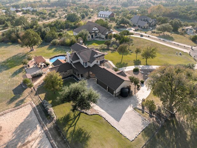 309 Hacienda PL, Dripping Springs, TX 78620