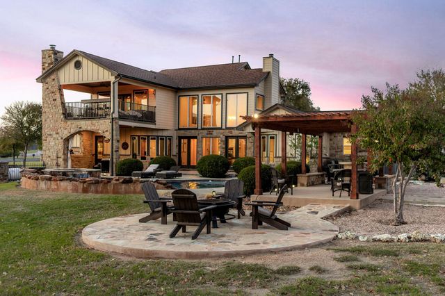 309 Hacienda PL, Dripping Springs, TX 78620