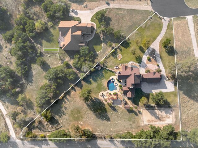309 Hacienda PL, Dripping Springs, TX 78620