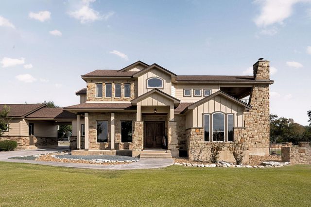 309 Hacienda PL, Dripping Springs, TX 78620