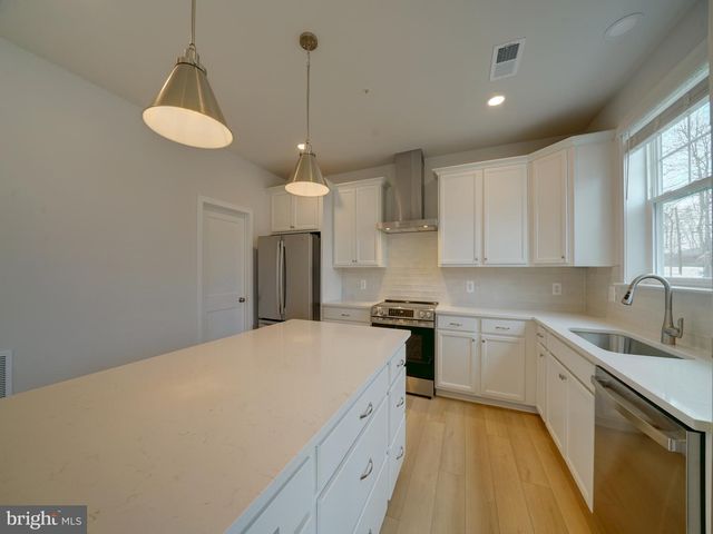9324 MEREDITH AVE, Laurel, MD 20723