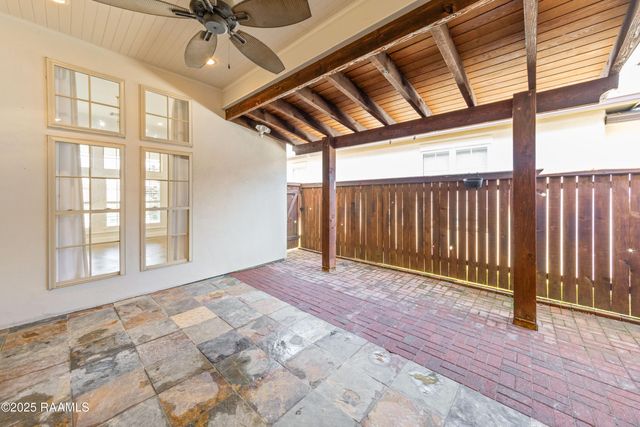 415 Harbor Road, Youngsville, LA 70592