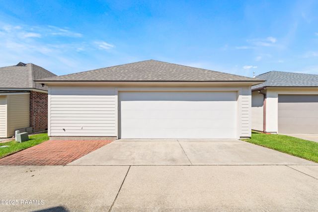 415 Harbor Road, Youngsville, LA 70592